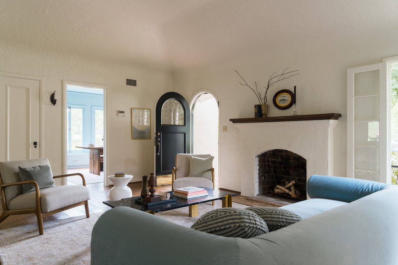 1990 Rose Villa St in Pasadena