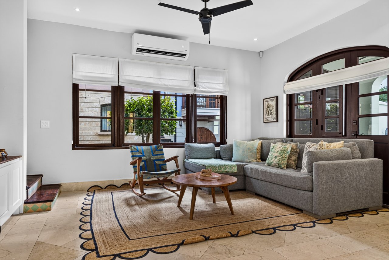 16 Calle La Ronda | Renovated Three-Bedroom Home Steps from Playa Danta