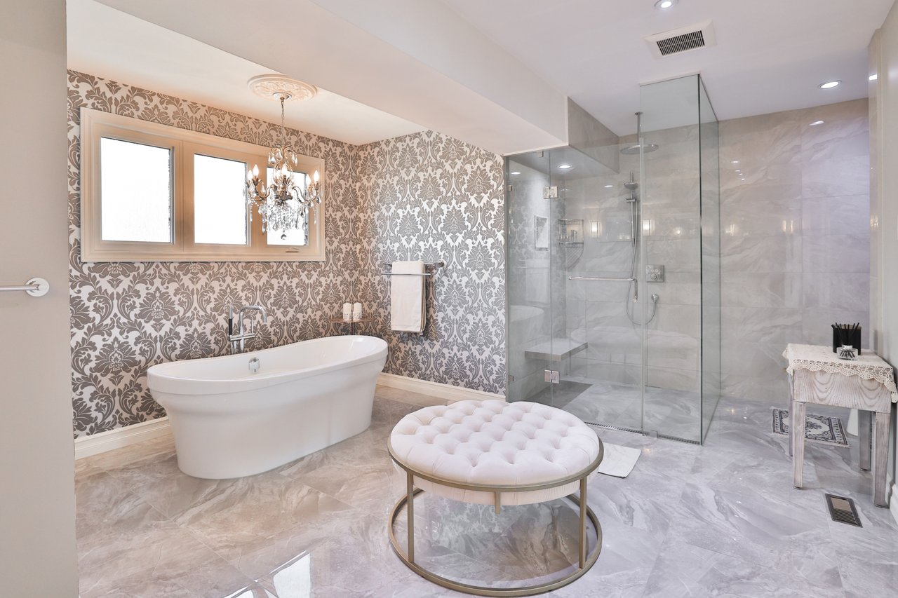 45 Tradwind Drive, Oakville