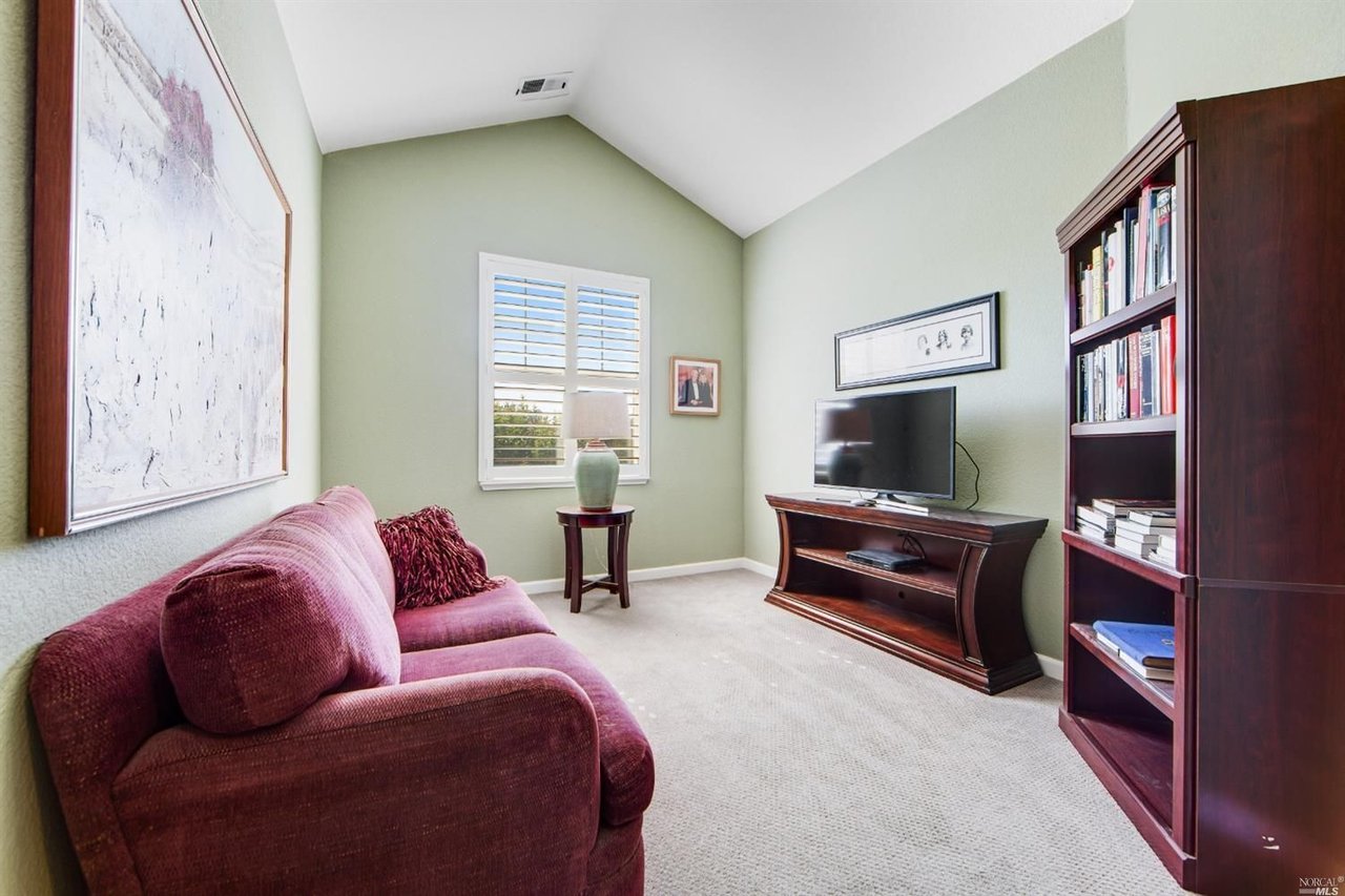 1876 Mallard Ln