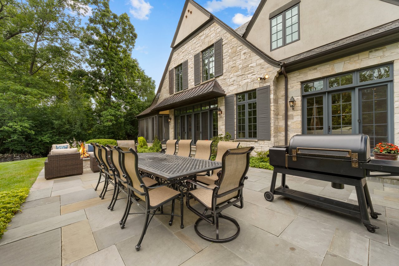 569 Briar Ln