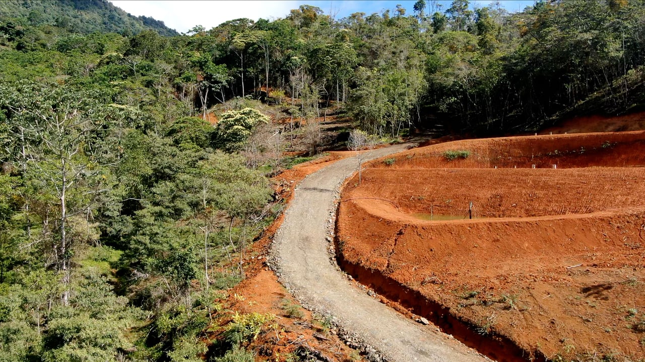 13 lot Land Development Opportunity with new waterfall view home-near San Isidro