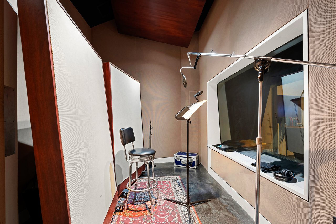 751 N Highland Ave, Hollywood