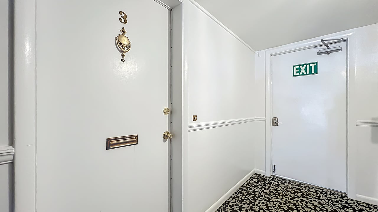 Blissful Downtown Winter Park Pied-à-Terre at Whispering Waters 