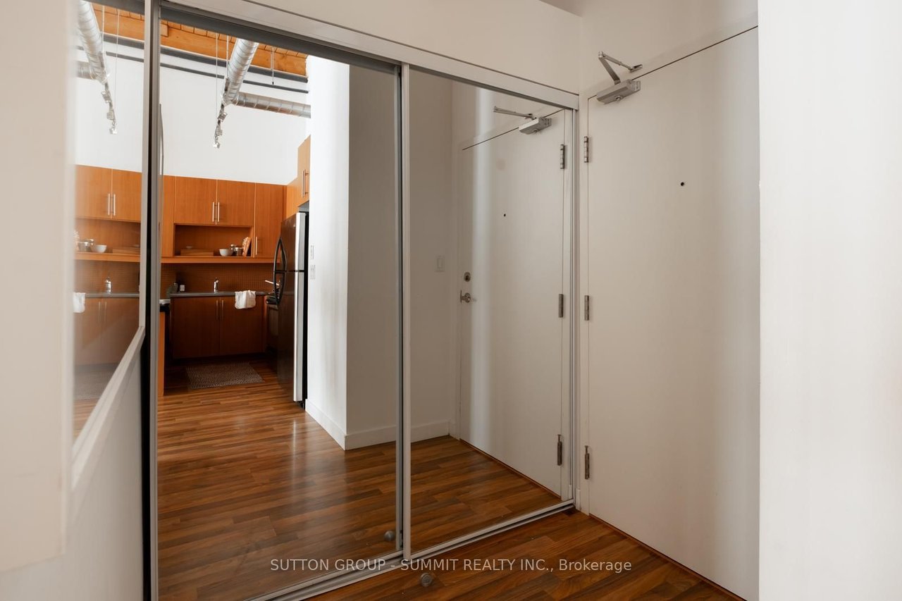 FEATHER FACTORY LOFT PENTHOUSE