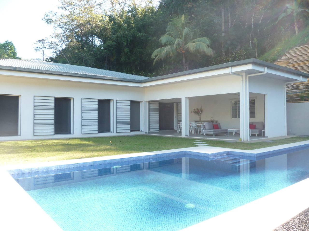 Modern Jungle Home for Sale Near Jaco Costa Rica-Casa Piña