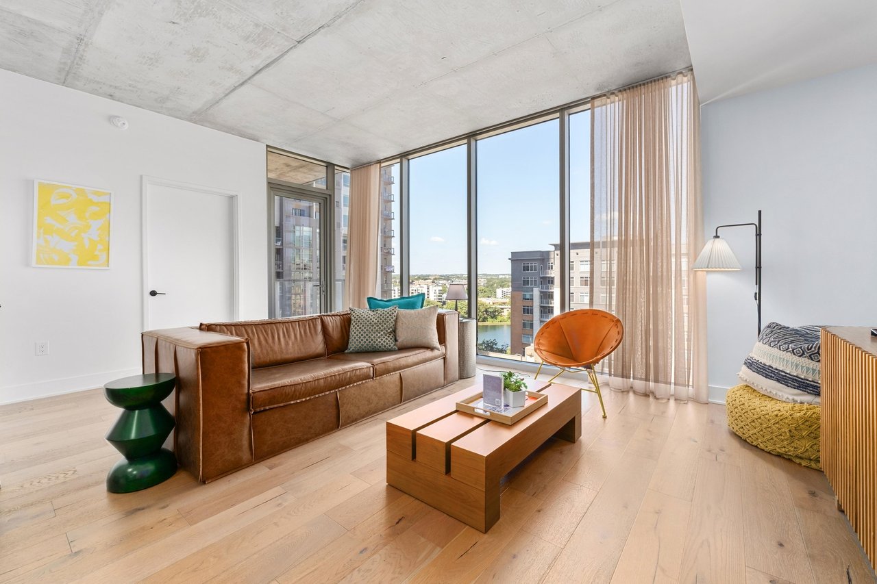 48 East Avenue #1310