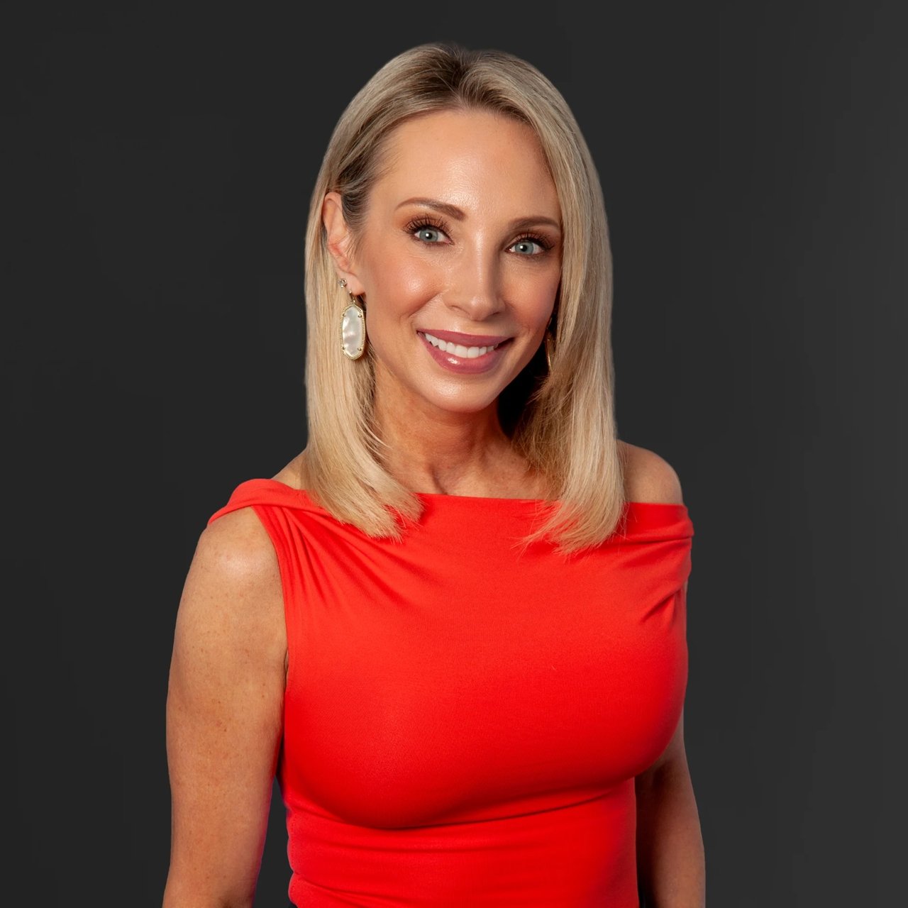 Miranda Hanson Santa Rosa, CA Real Estate Agent Headshot