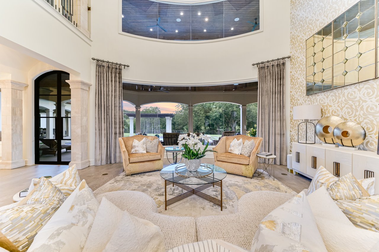 Extraordinary Lake Austin Compound