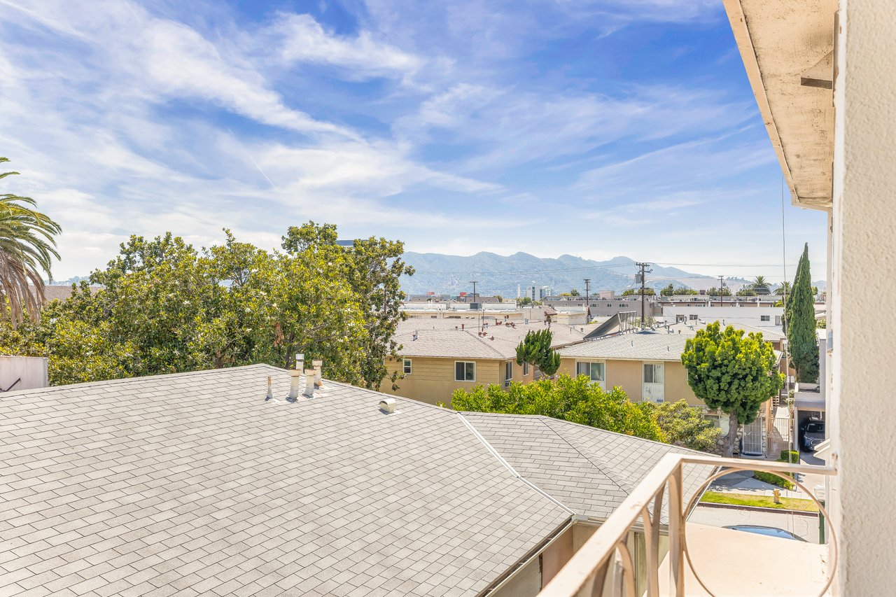 330 N Howard St Unit: 311