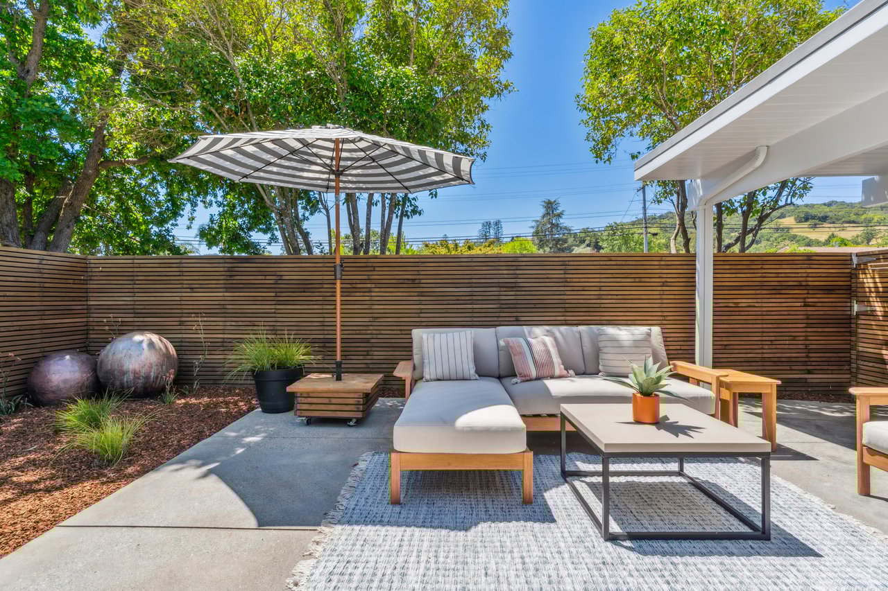 756 Del Ganado Rd