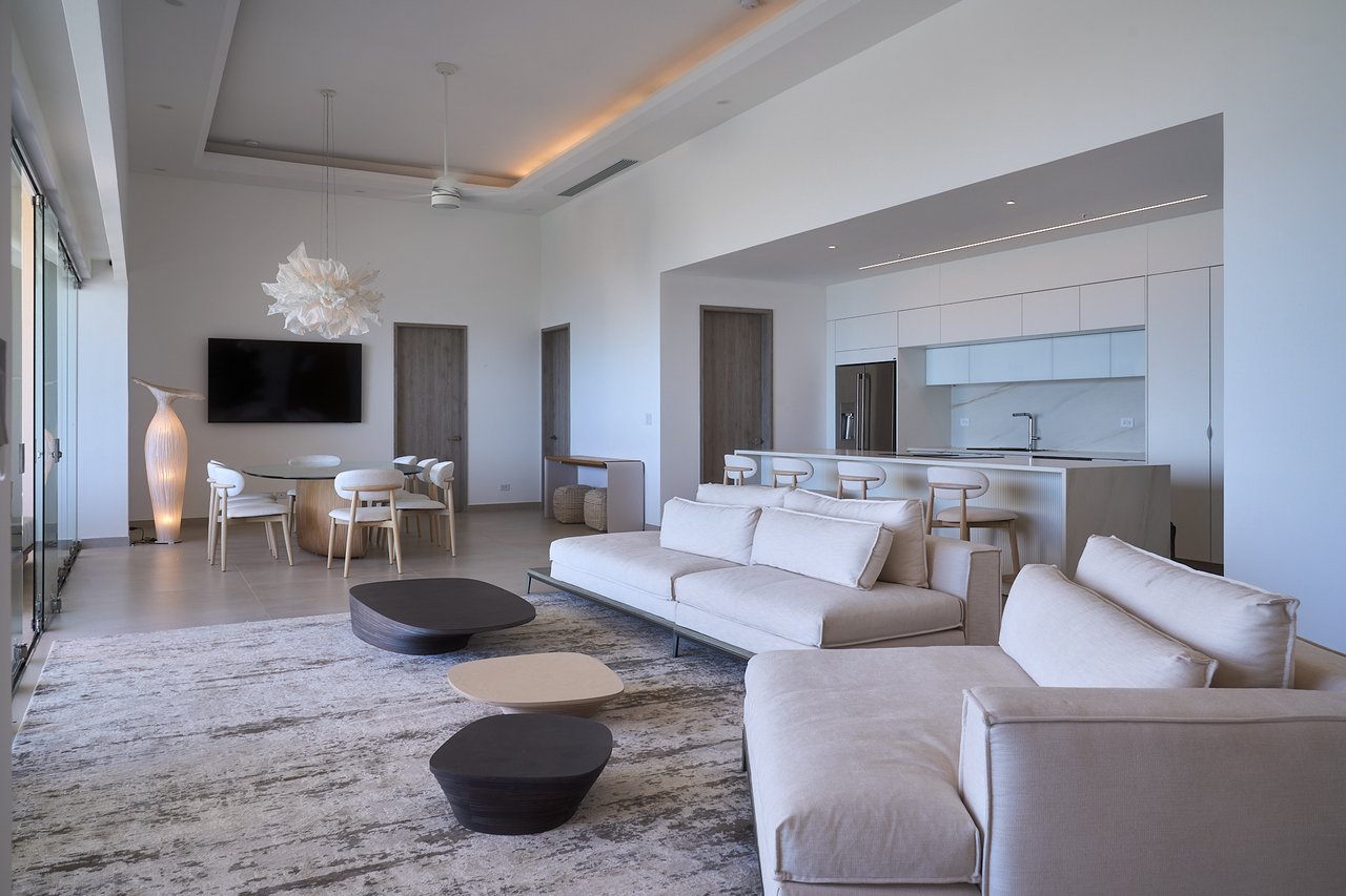 Residencia La Vista Tower C – Penthouse 701 | Elevated Ocean-View Living in Playa Tamarindo