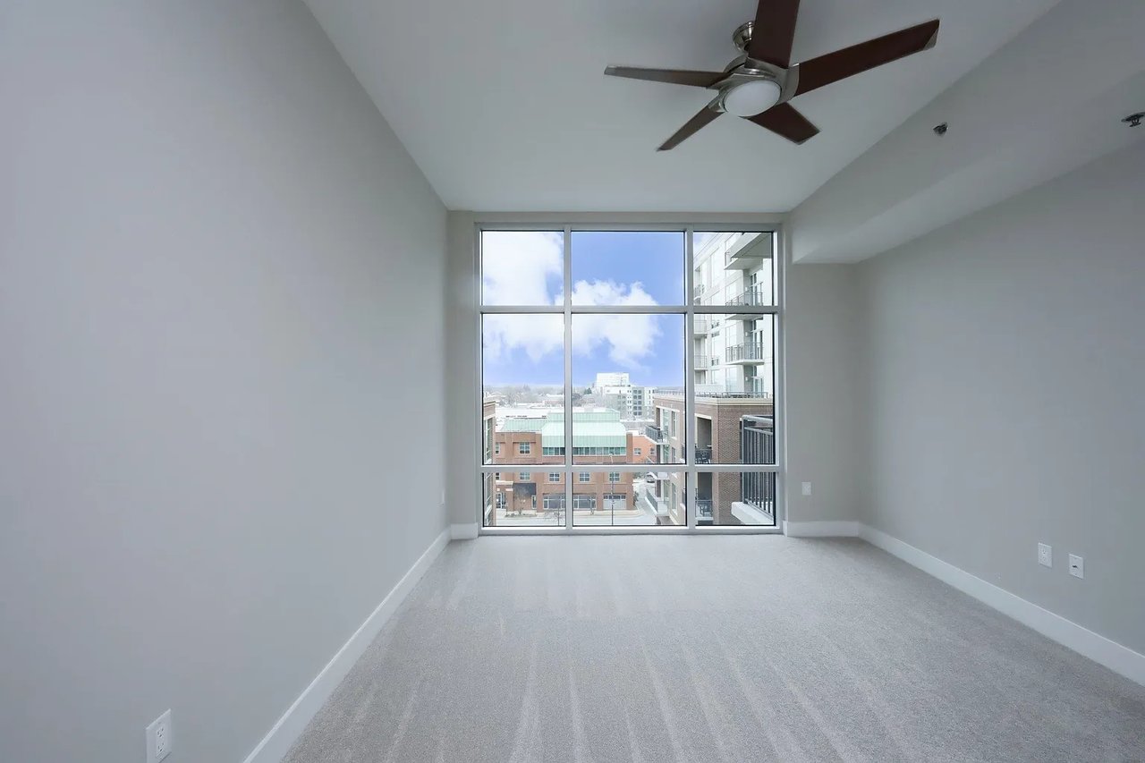 140 W Franklin St #514