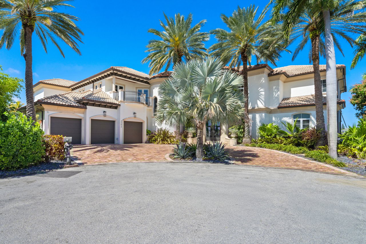 2593 SE 8th St, Pompano Beach, FL 33062