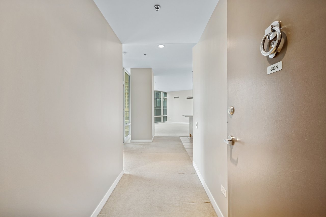 510 W Erie St Unit 604
