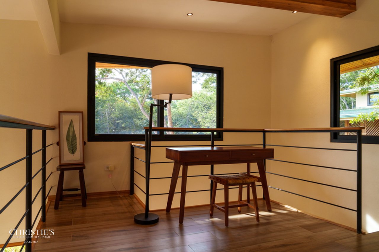 Tropical Villas Estate: A Unique Opportunity with 4 Private Villas