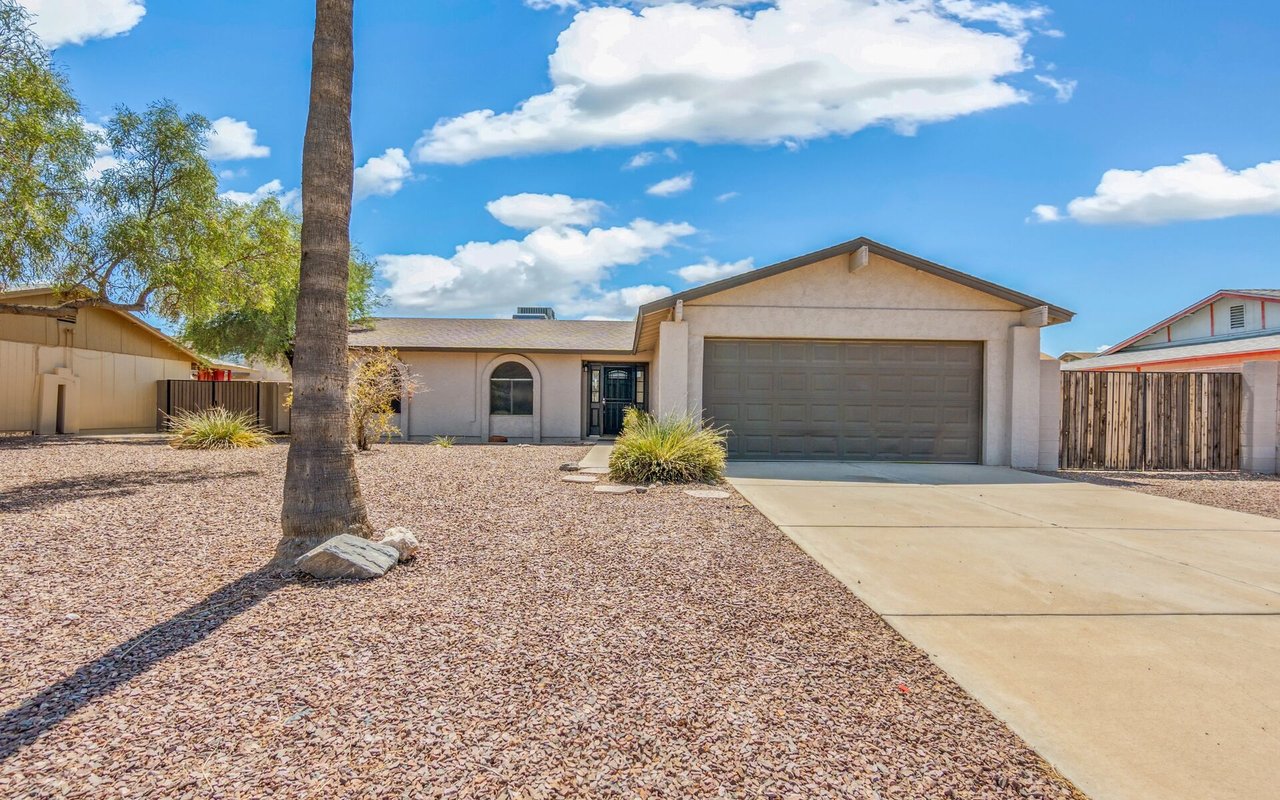 Sun City West 2 Bedroom 2 Bathroom Home