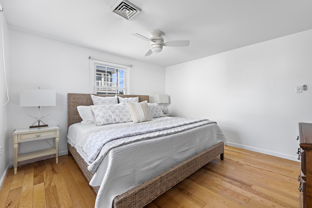 25 Joan Rd, Long Beach Township - Pet Friendly 