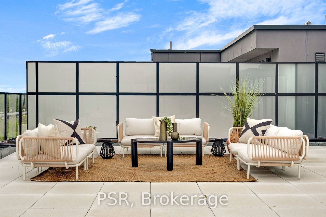 KEEWATIN PARK RESIDENCES 