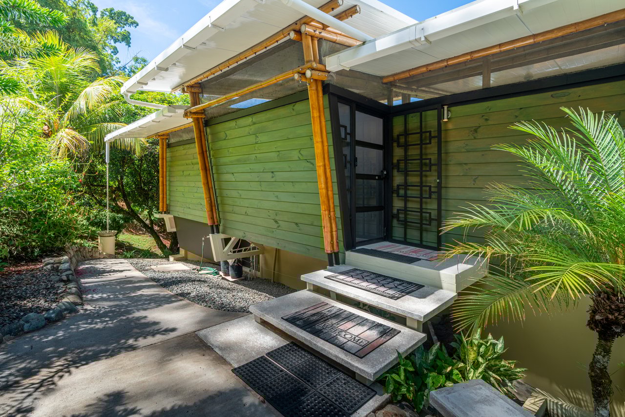 Casa Chiquita - Ocean View Retreat in the Heart of Ojochal – 3 Bed, 3 Bath with Pool, Fruit Trees & Prime Location
