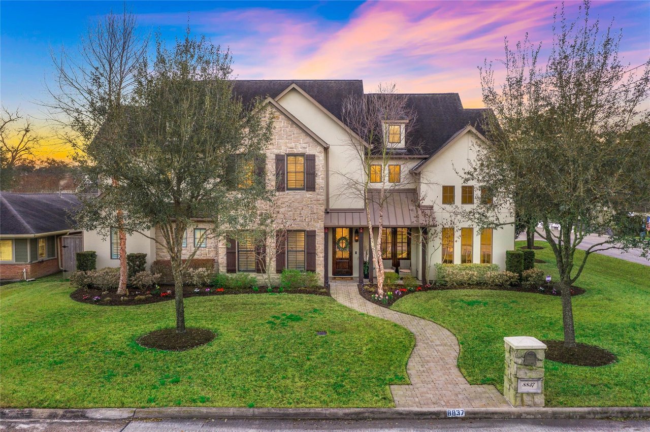 River Oaks vs. Memorial Villages: Which Houston Neighborhood is Right for You?