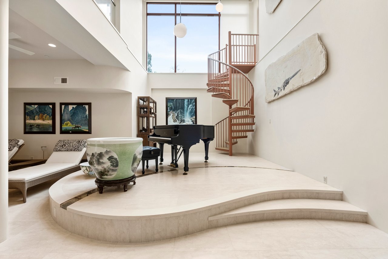 11481 Magdalena Rd