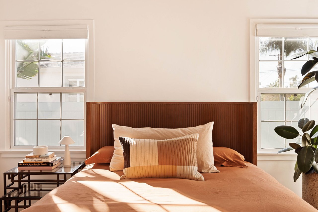 Effortless California Living in This Tarzana Ranch