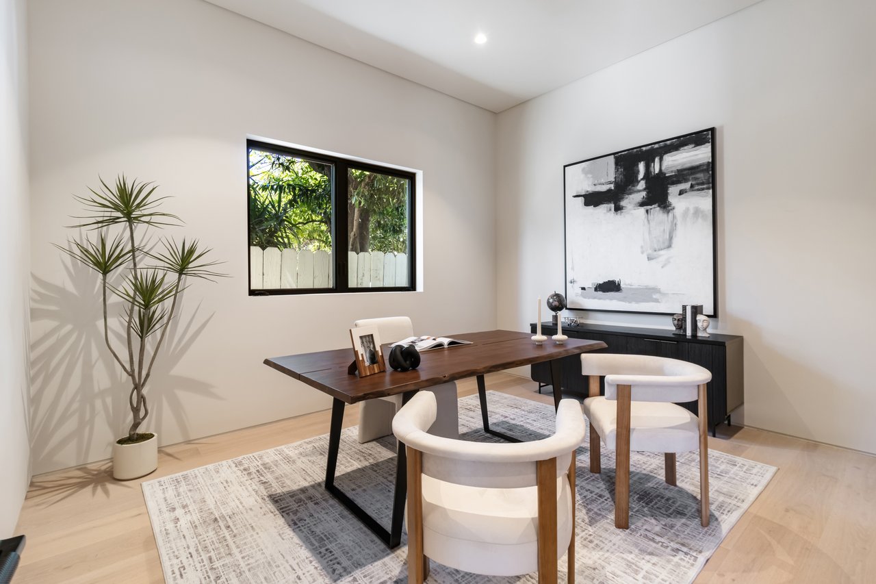 Addison St, 91436