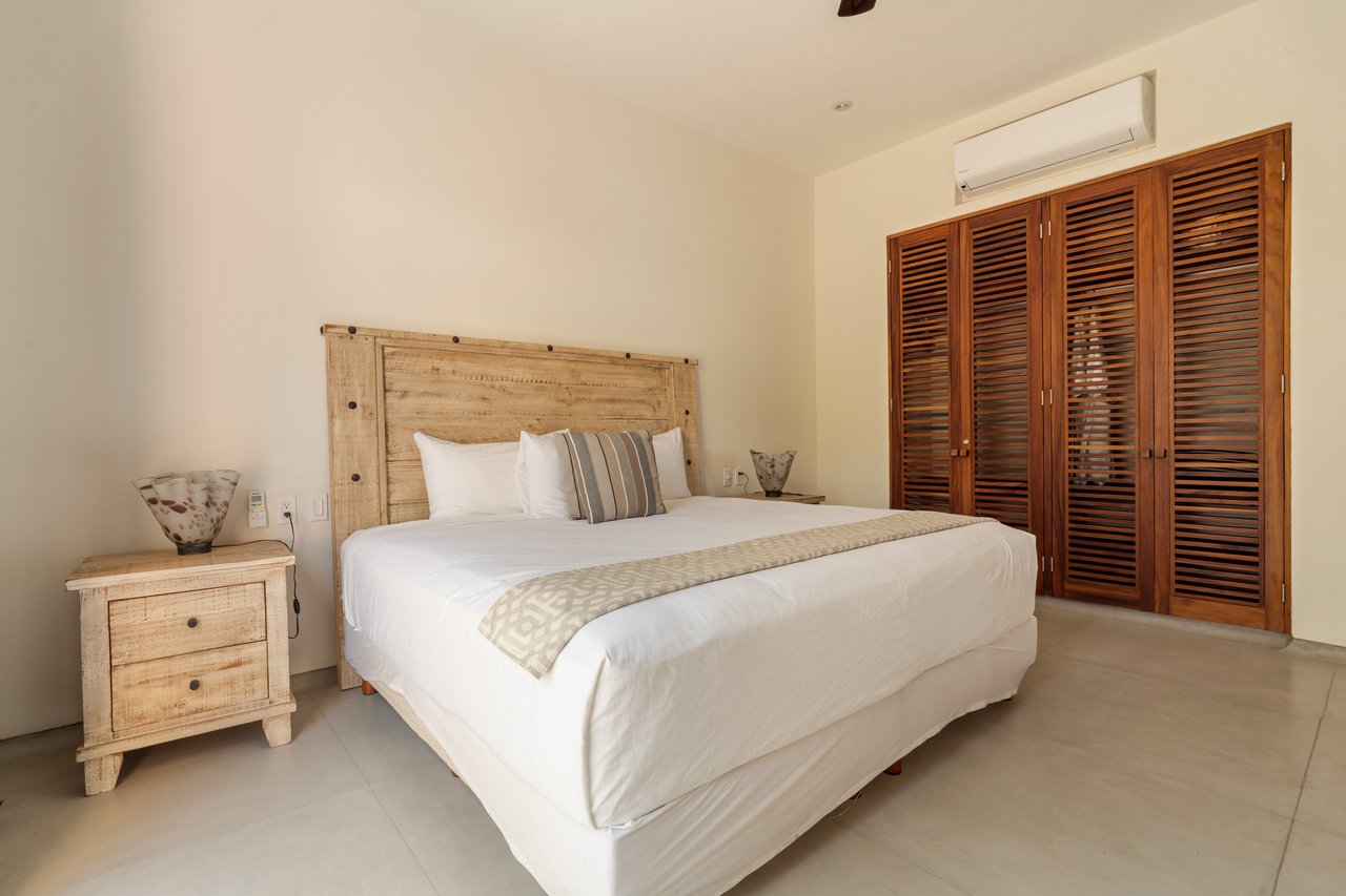 Marea Beachfront Villa B9
