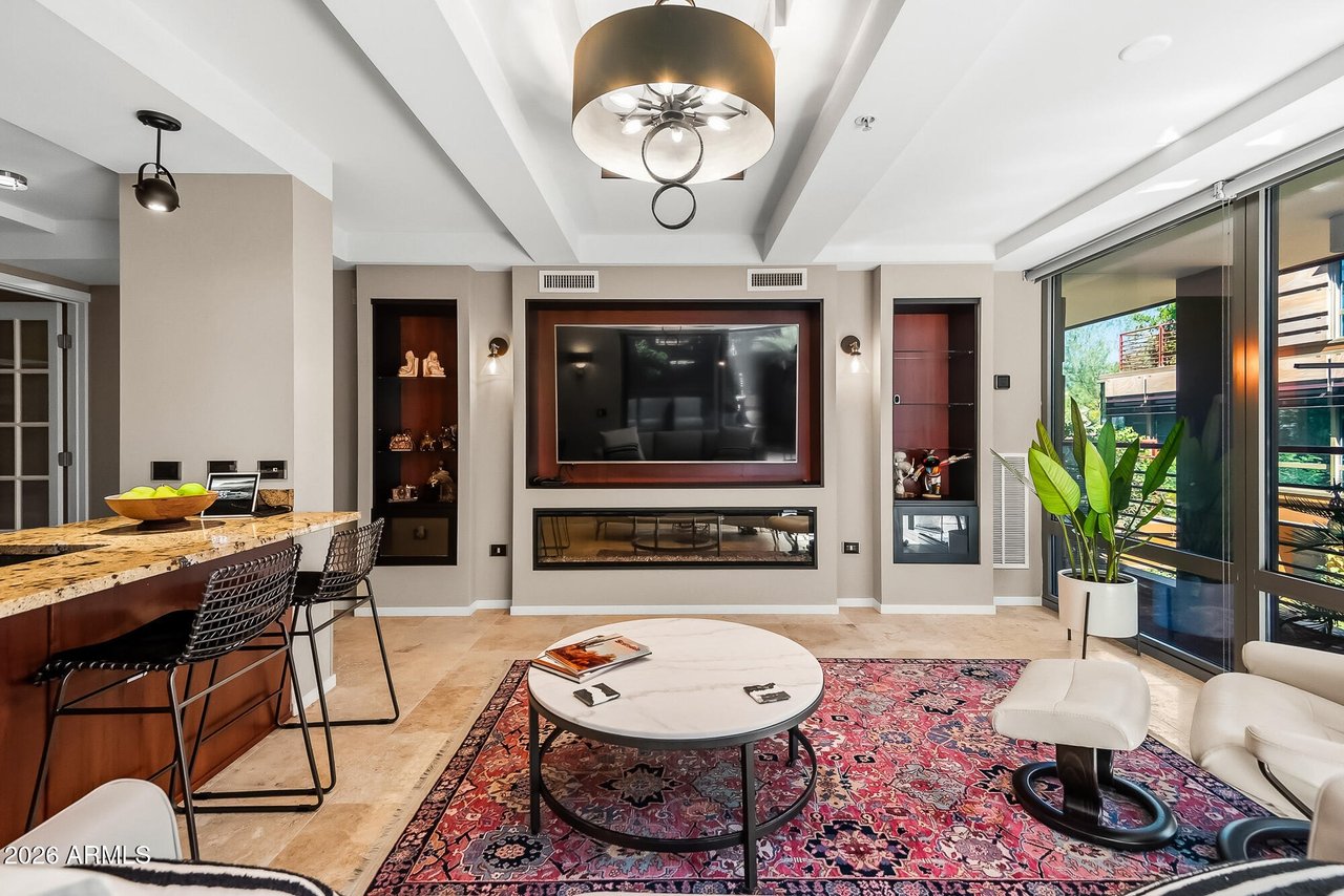7141 E Rancho Vista Dr, #2014