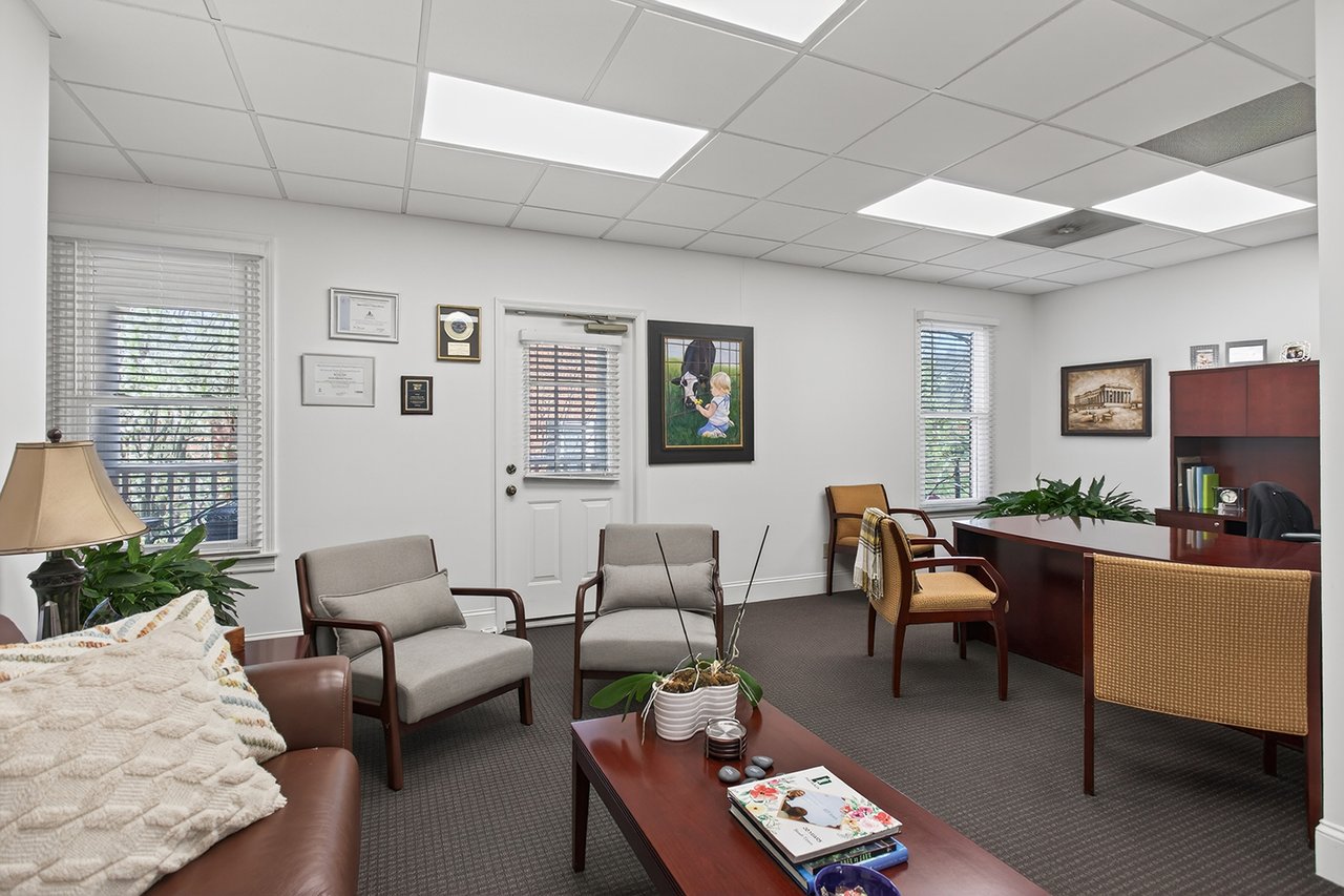 5034 Thoroughbred Lane