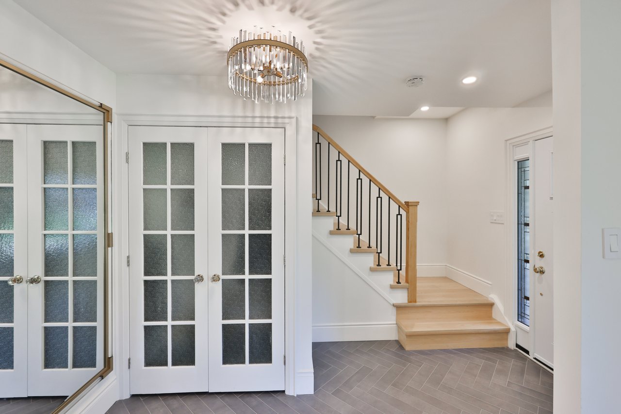 222 Vance Drive, Oakville