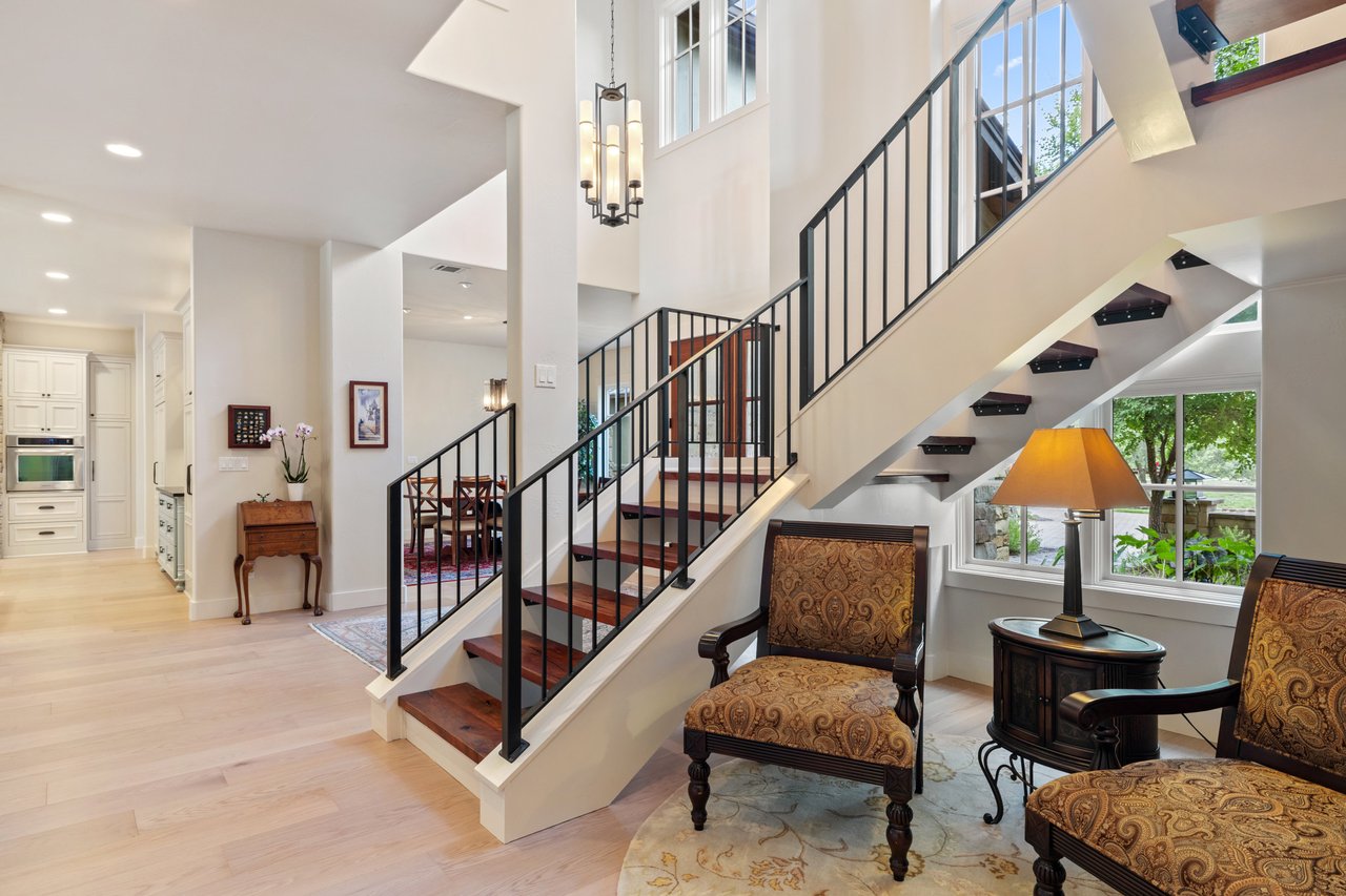 12821 Hacienda Ridge