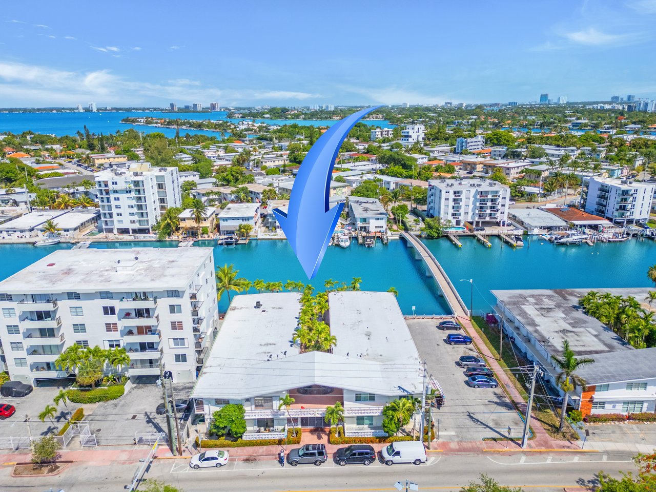 🌊 Waterfront One-Bedroom with Balcony – Miami Beach Lifestyle!
