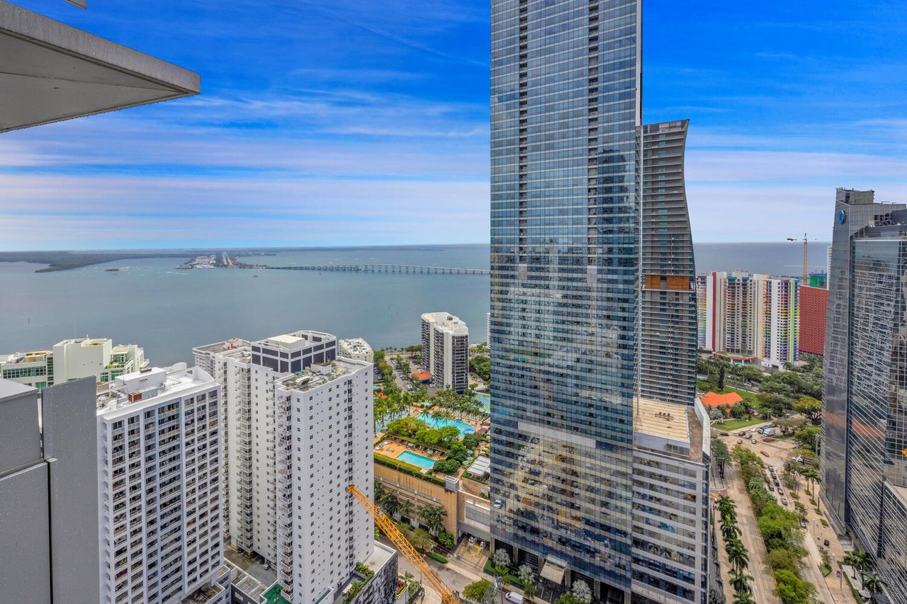 Luxury Penthouse for Lease in Brickell
