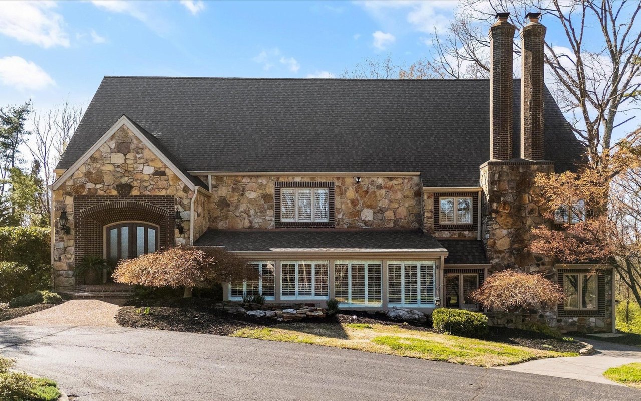 Wallace Luxury Spotlight | 3509 Blow Drive Knoxville, TN 37920