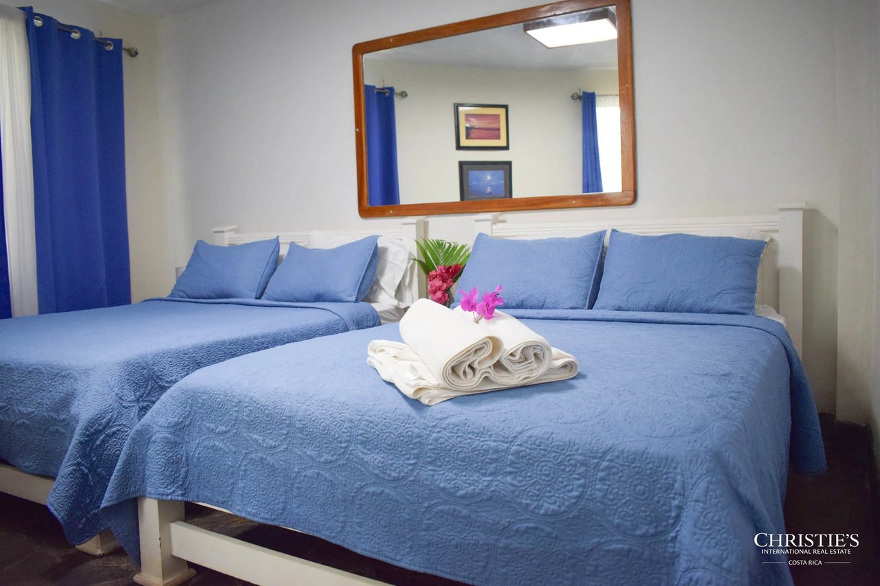 Hotel Las Tortugas - Legendary Beachfront Boutique Hotel