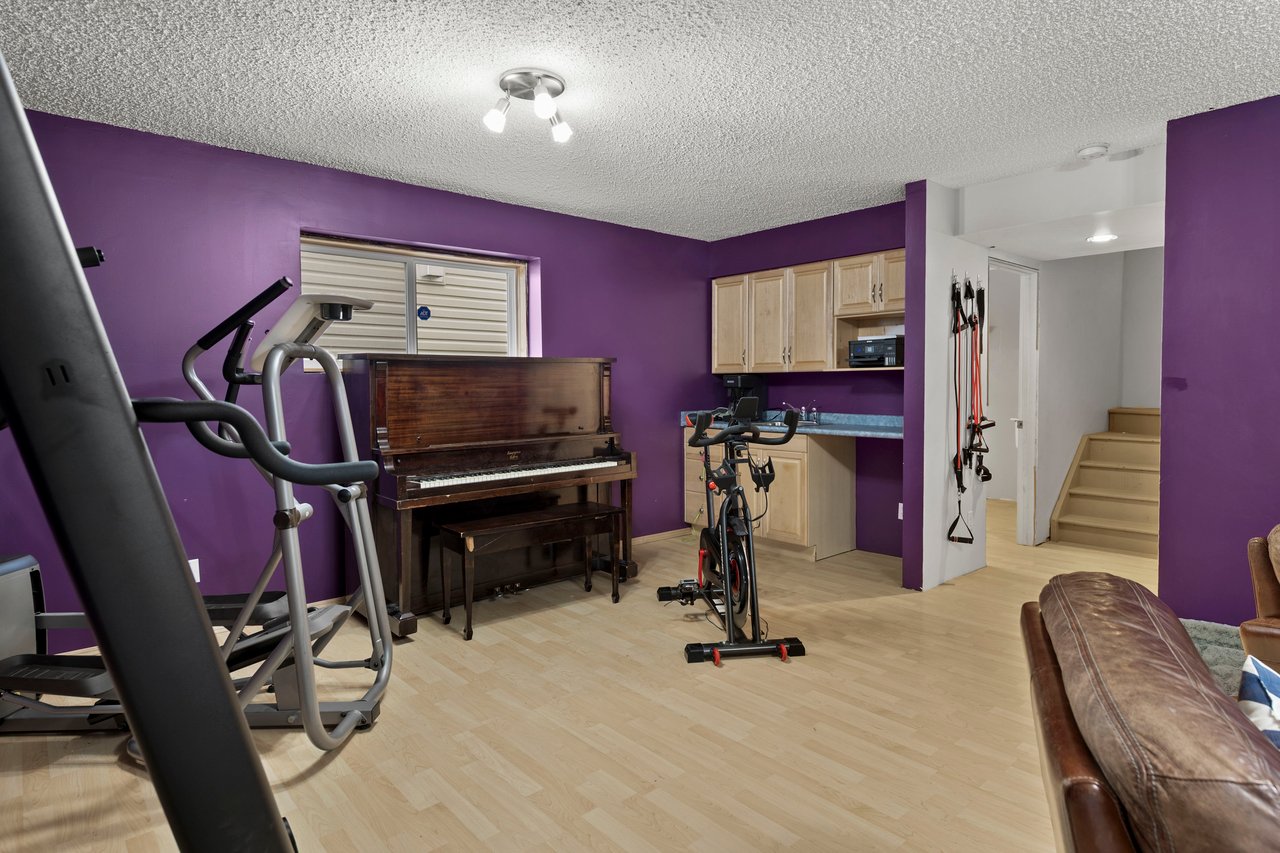 172 Tuscany Meadows Heath NW