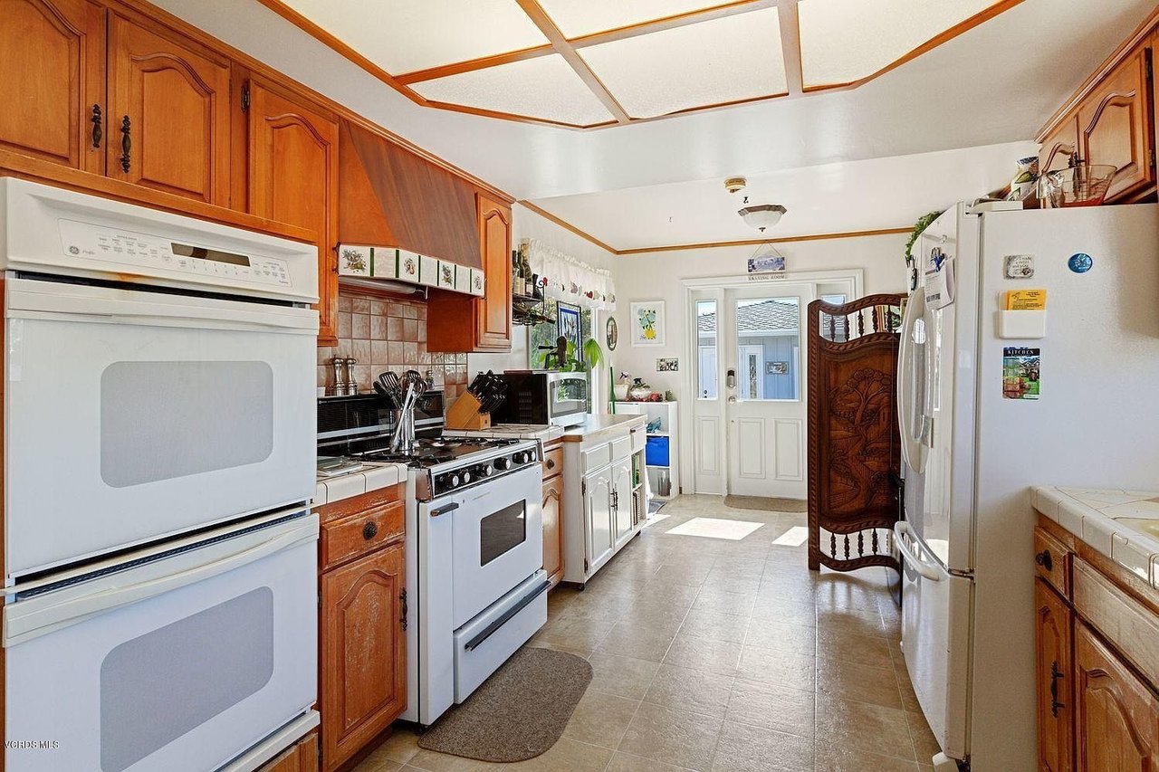 344 Palomares Ave, Ventura, CA 93003