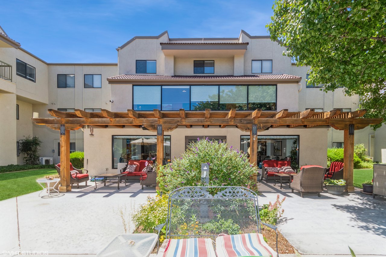 Nursing Homes Continue to be Lucrative Despite Pandemic