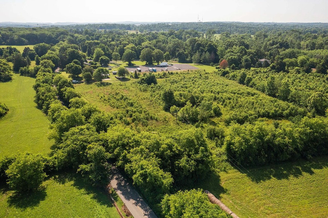 5224 Old Lebanon Dirt Rd