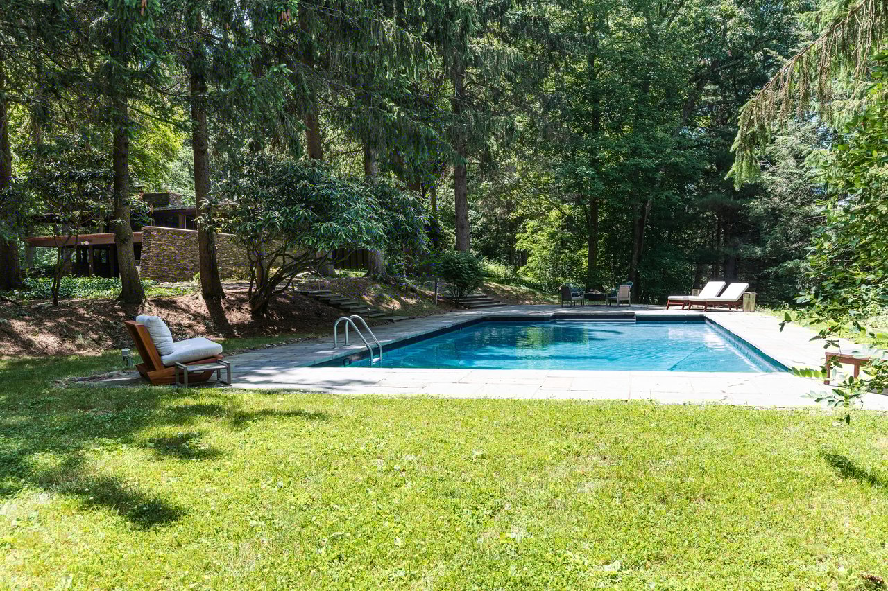 205 Emans Rd