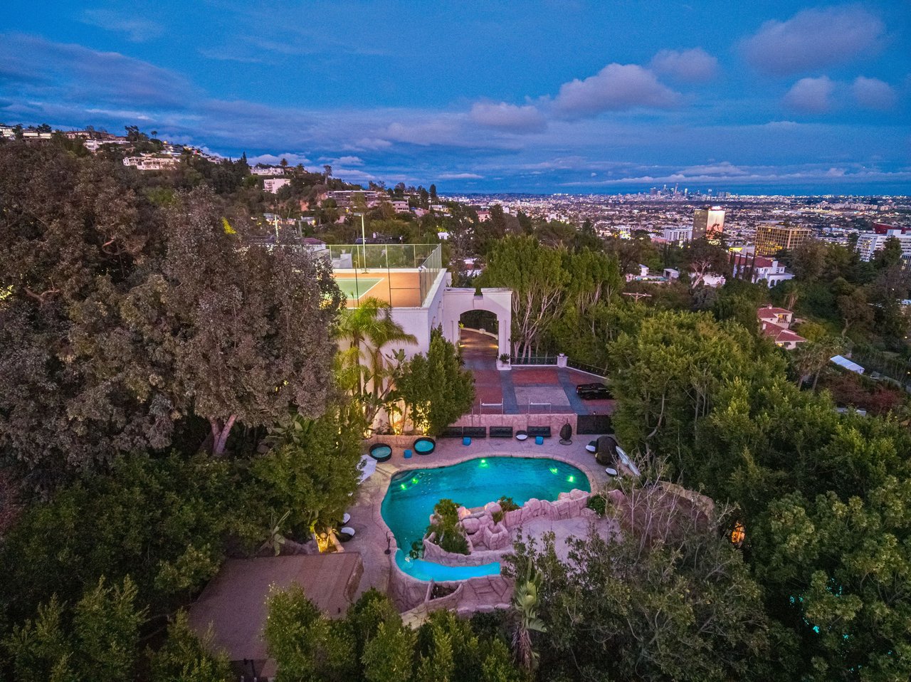 1235 Sierra Alta Way