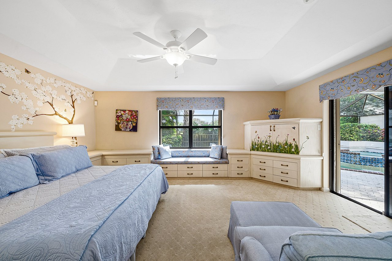 5068 Via De Amalfi Drive