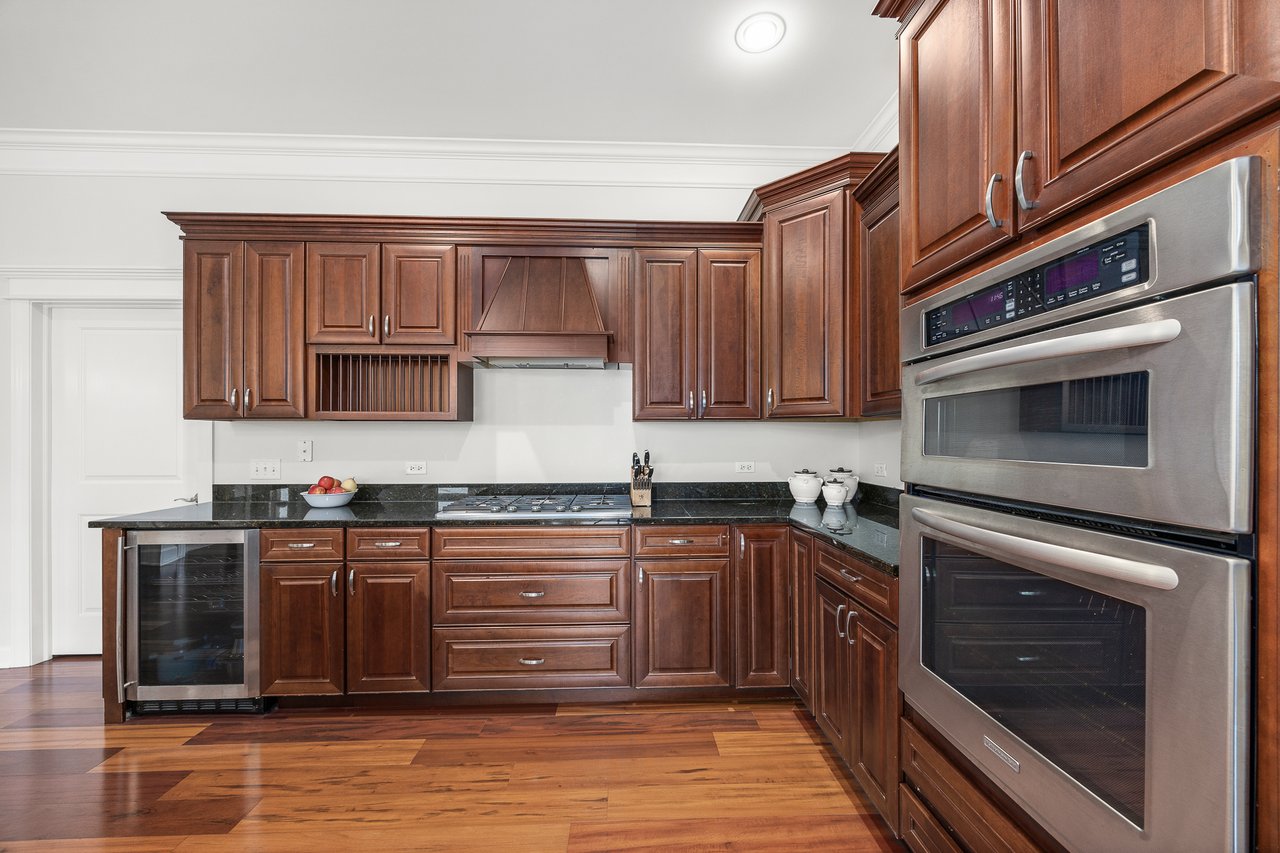 4929 Forest Ave, Unit 2E, Downers Grove