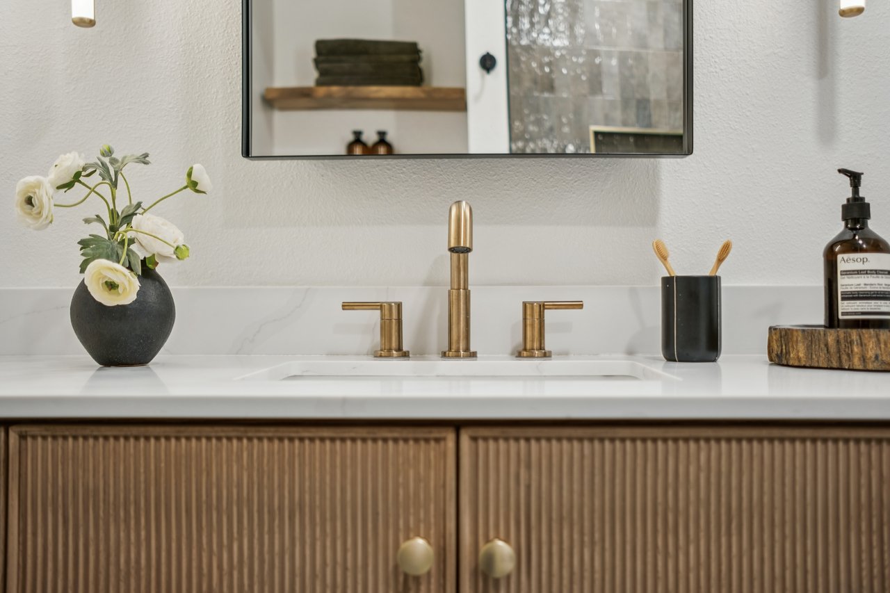 Modern Condo Living - Midtown Lofts 