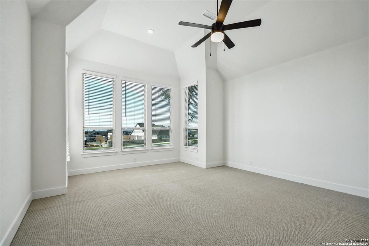 409 Dulce Vista