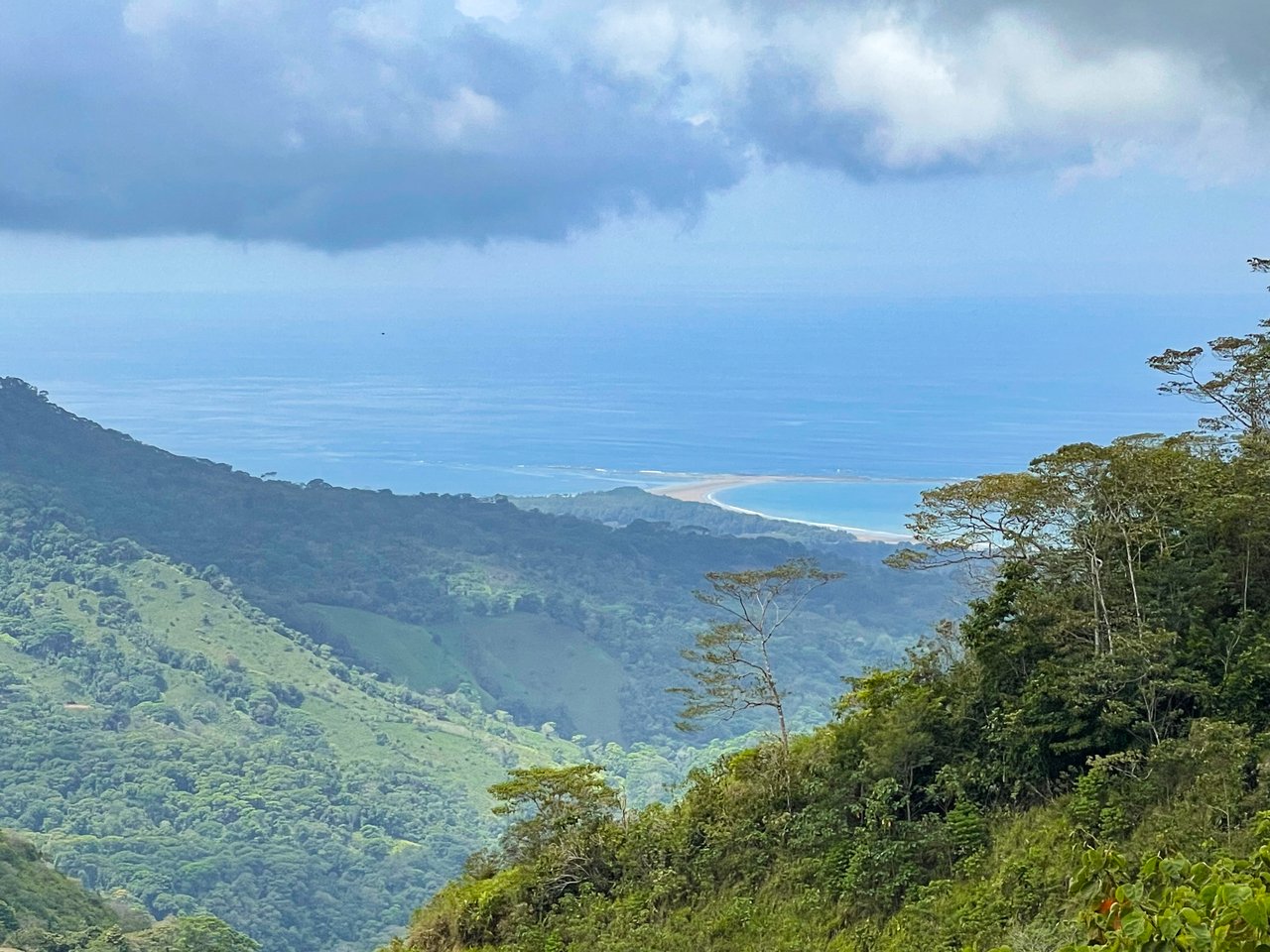 Incredible Mountain and Whale Tail View Home Site Above Uvita