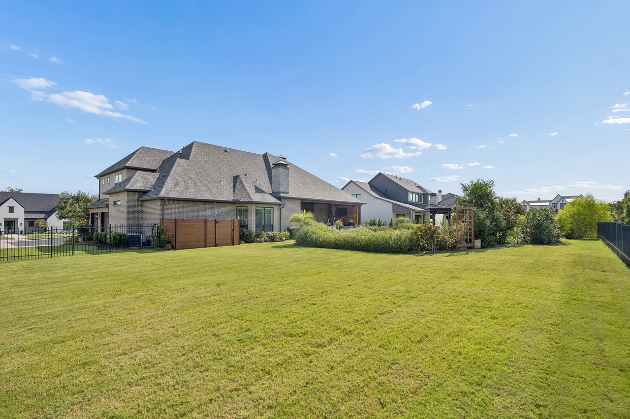 317 Knights Trail