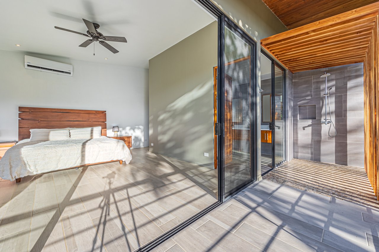 4 Bedroom Jungle Paradise with Ocean Views